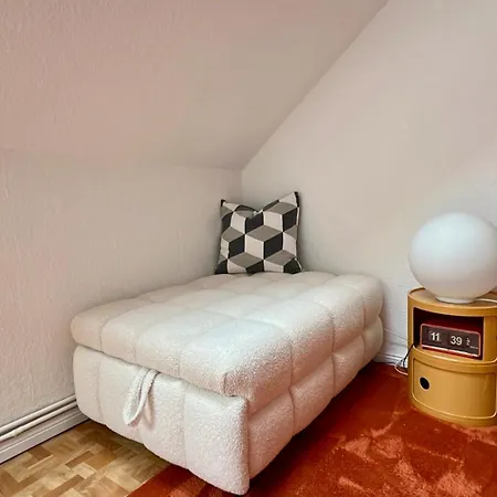 Hof27- Mansarde Appartement *